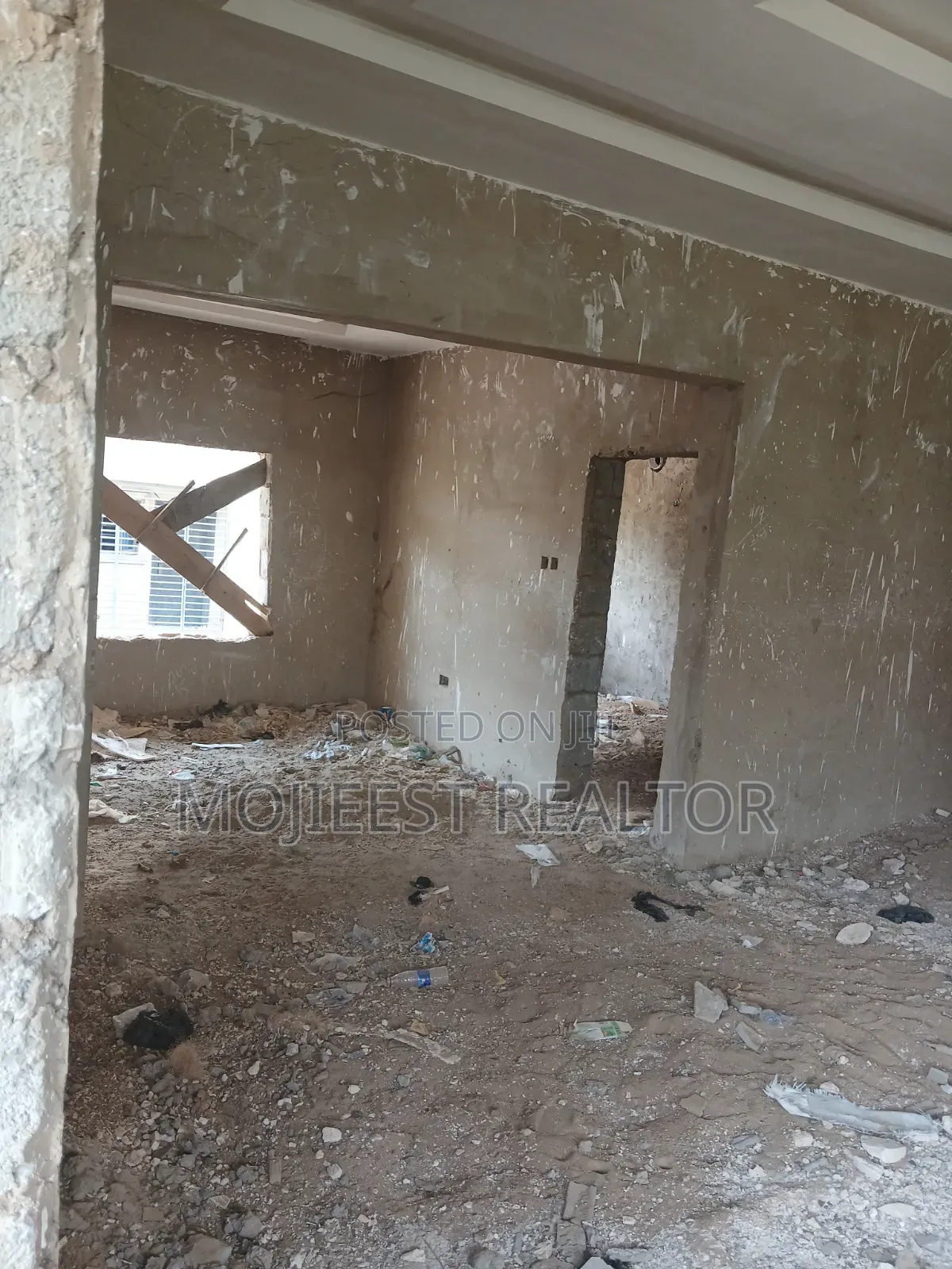 3bdrm Bungalow in Behind Living  Faith, Lugbe District for sale in Lugbe District