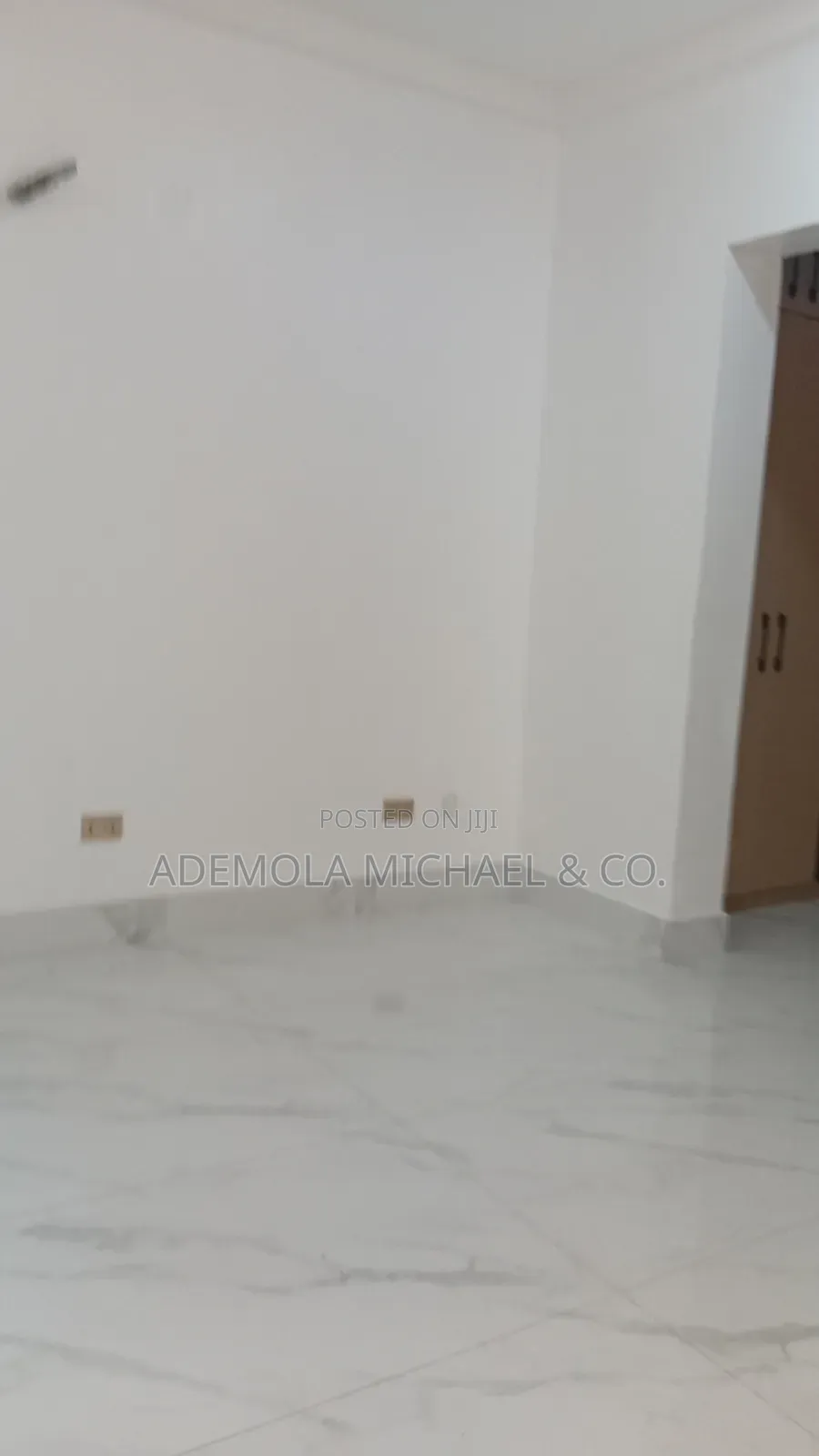 7bdrm House in Mini Estate Asokoro for sale in Asokoro