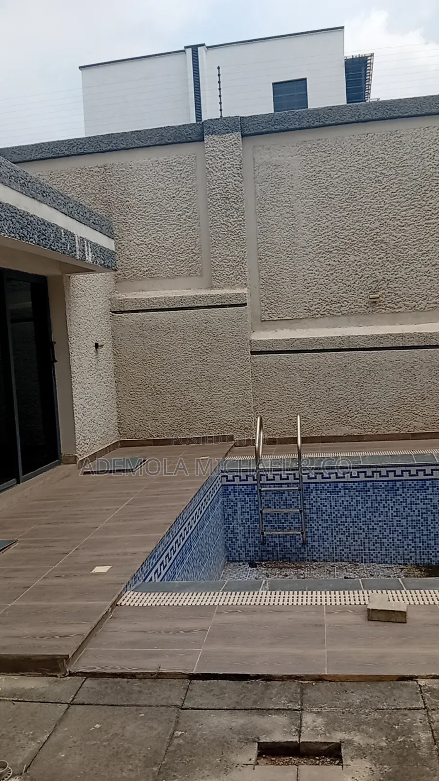 5bdrm Duplex in Mini Estate, Asokoro for sale in Asokoro