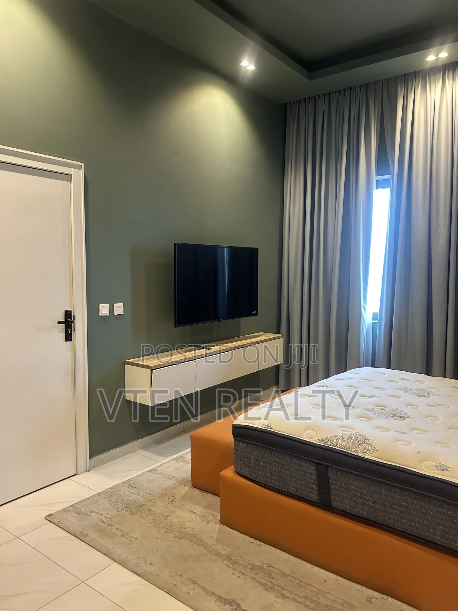 Furnished 3bdrm Penthouse in Goshen Estate, Lekki Phase 1 for sale in Lekki Phase 1