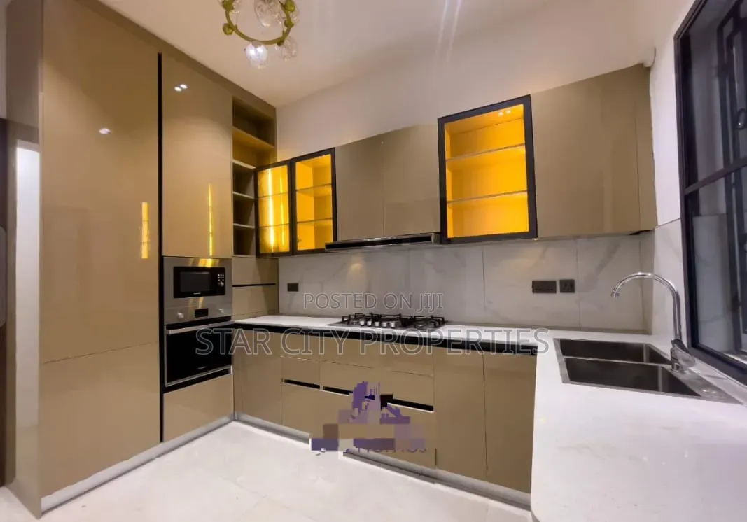4bdrm House in Magodo Gra Phase 2 for sale in GRA Phase 2 Shangisha