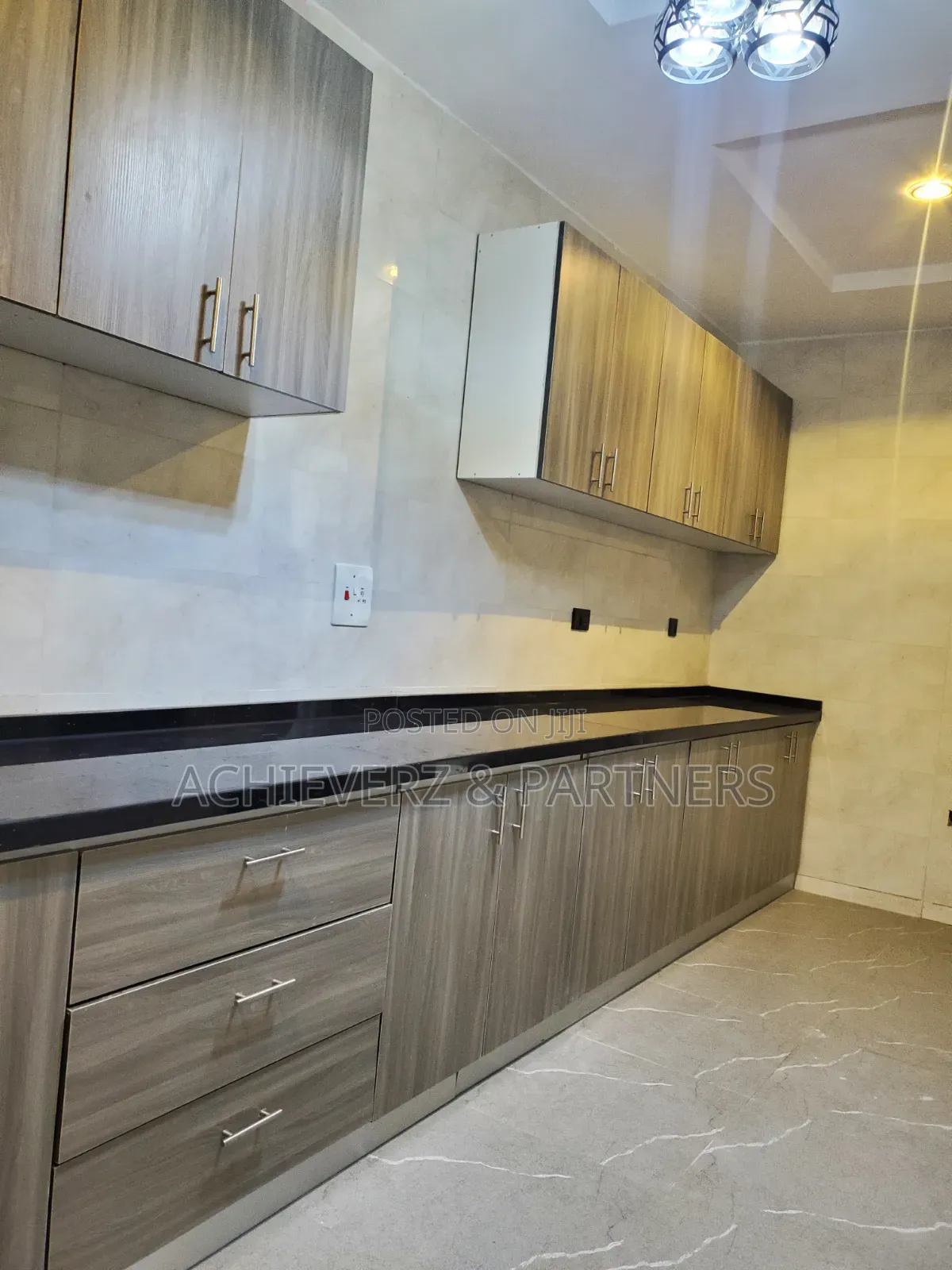 4bdrm Duplex in Jahi for sale in Jahi