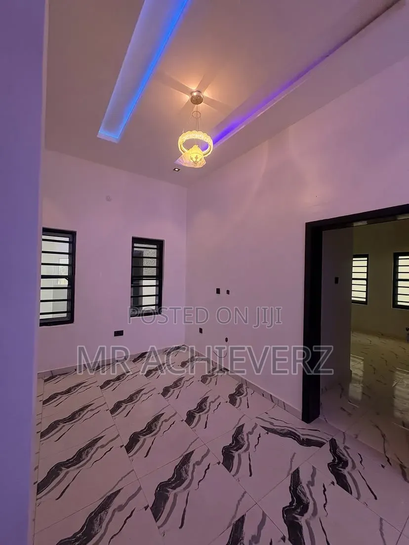 4bdrm Duplex in Sars Road, Obio-Akpor for sale in Obio-Akpor