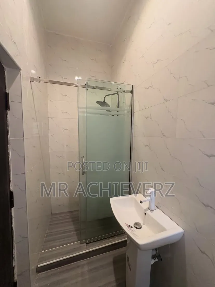 4bdrm Duplex in Sars Road, Obio-Akpor for sale in Obio-Akpor
