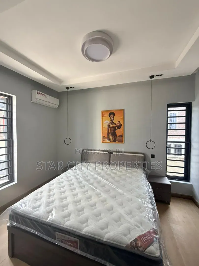 5bdrm House in Awuse Estate Ikeja for sale in Ikeja GRA
