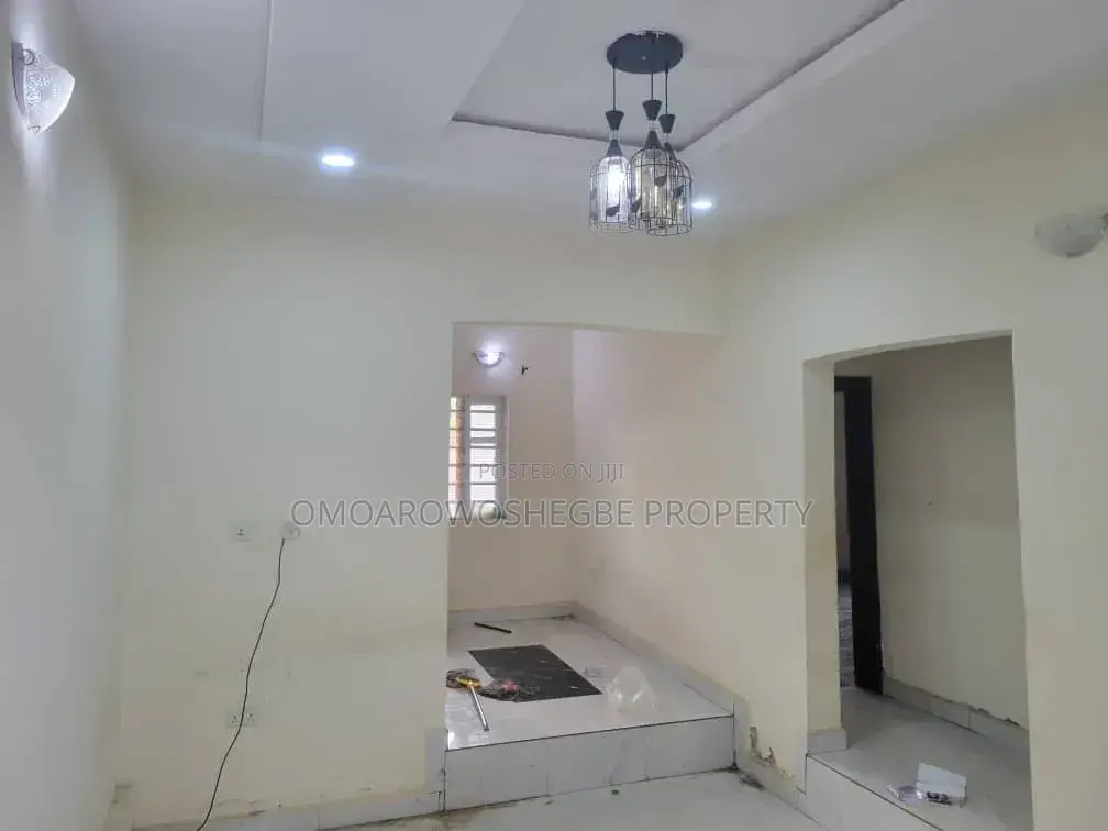 Furnished 2bdrm Block of Flats in Graceland Estate, Akure for rent in Akure