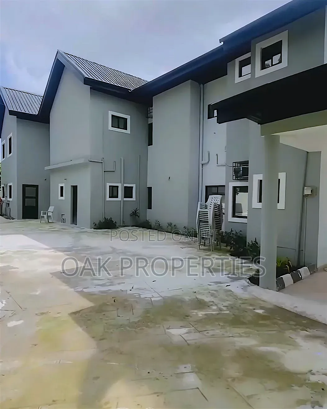Executive 6 Room Detached Duplex With 3 Room Bq for Office Use at Gra in GRA Phase 1 / Port-Harcourt