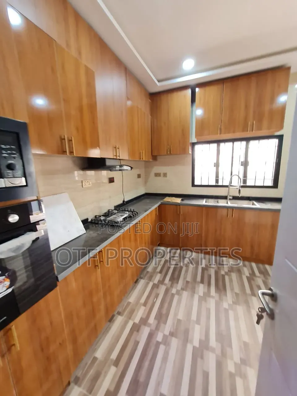 4bdrm Duplex in Fo1 Kubwa Abuja for sale in Kubwa