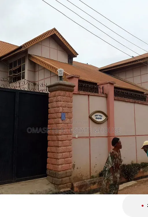 5bdrm Duplex in Lekki Phase 1 for sale in Lekki Phase 1