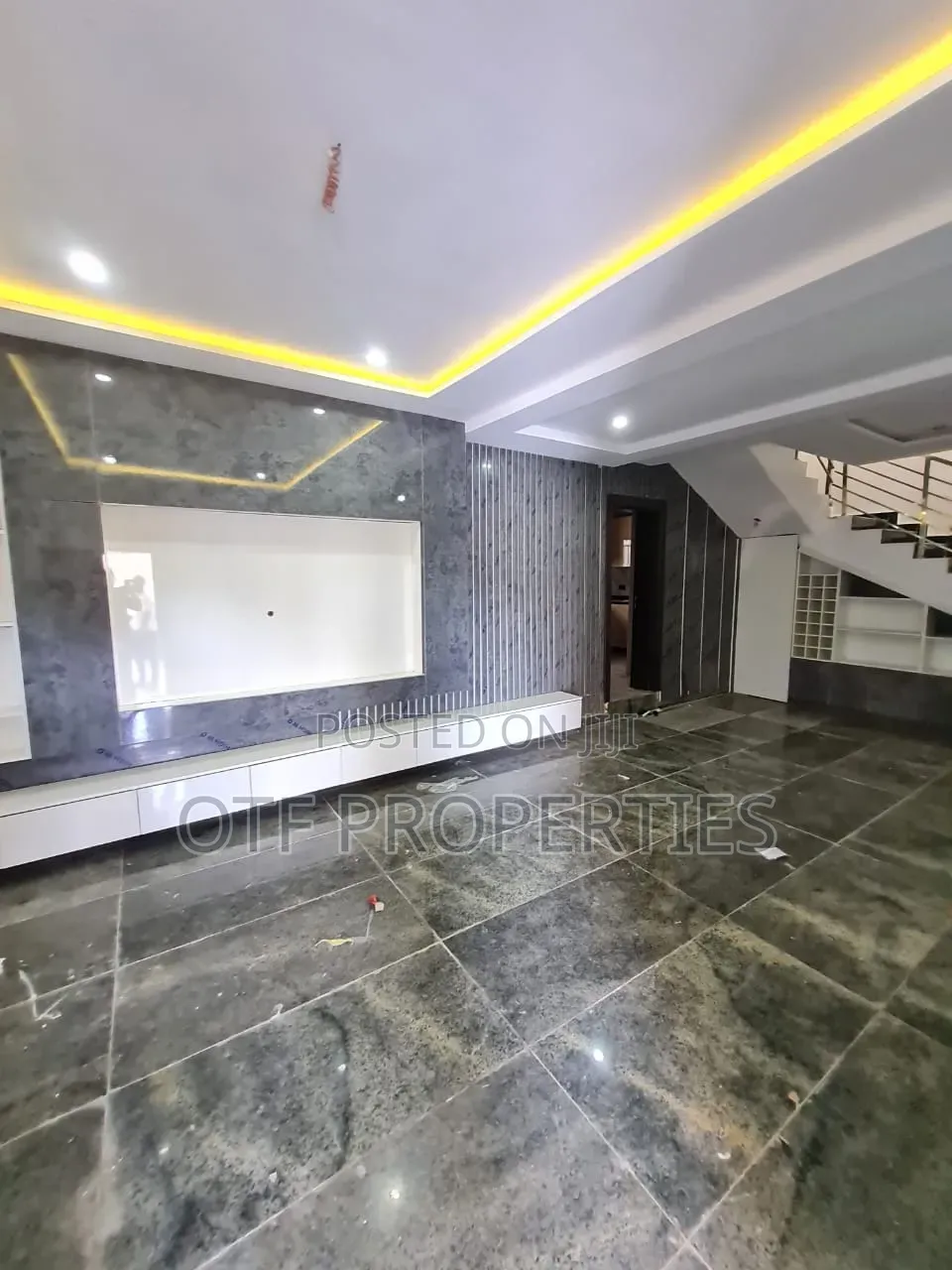 4bdrm Duplex in Fo1 Kubwa Abuja for sale in Kubwa