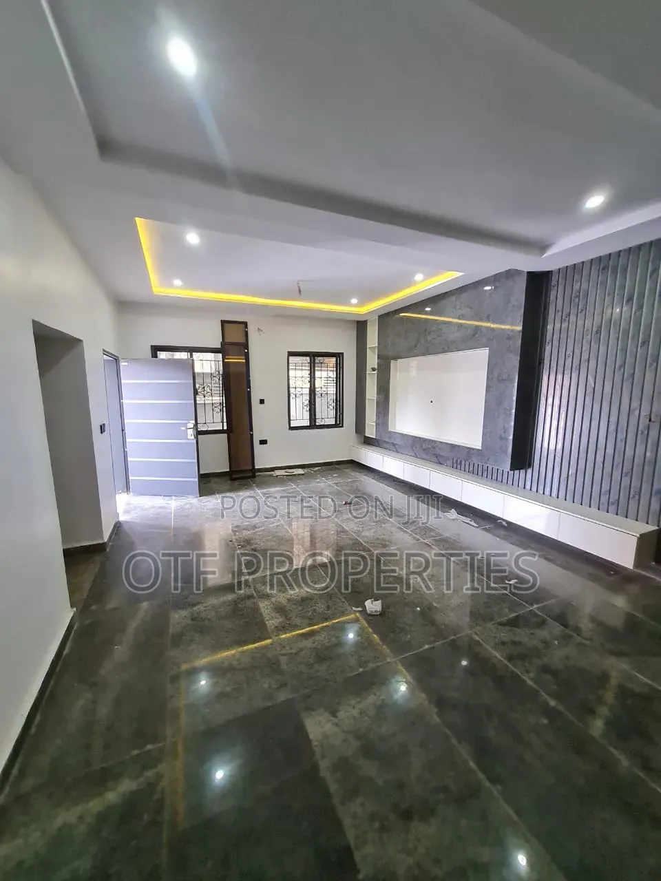 4bdrm Duplex in Fo1 Kubwa Abuja for sale in Kubwa