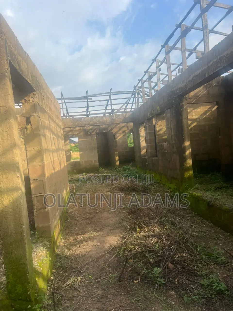 11bdrm Block of Flats in Coker, Osogbo for sale in Osogbo