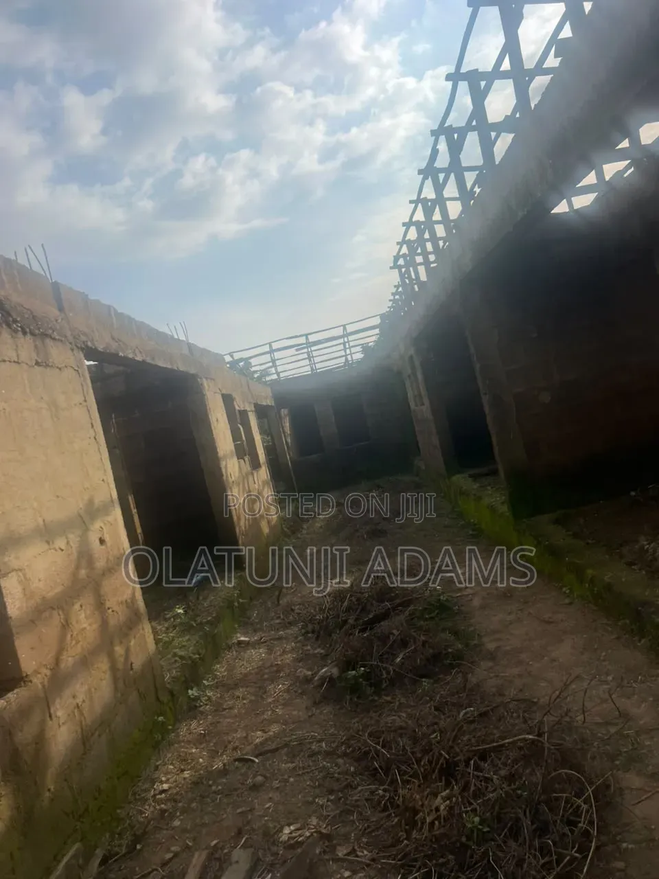 11bdrm Block of Flats in Coker, Osogbo for sale in Osogbo