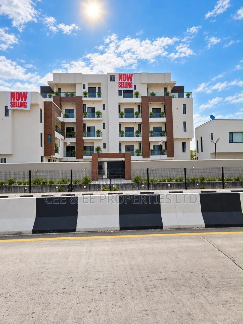 3bdrm Penthouse in Ikate for sale in Ikate