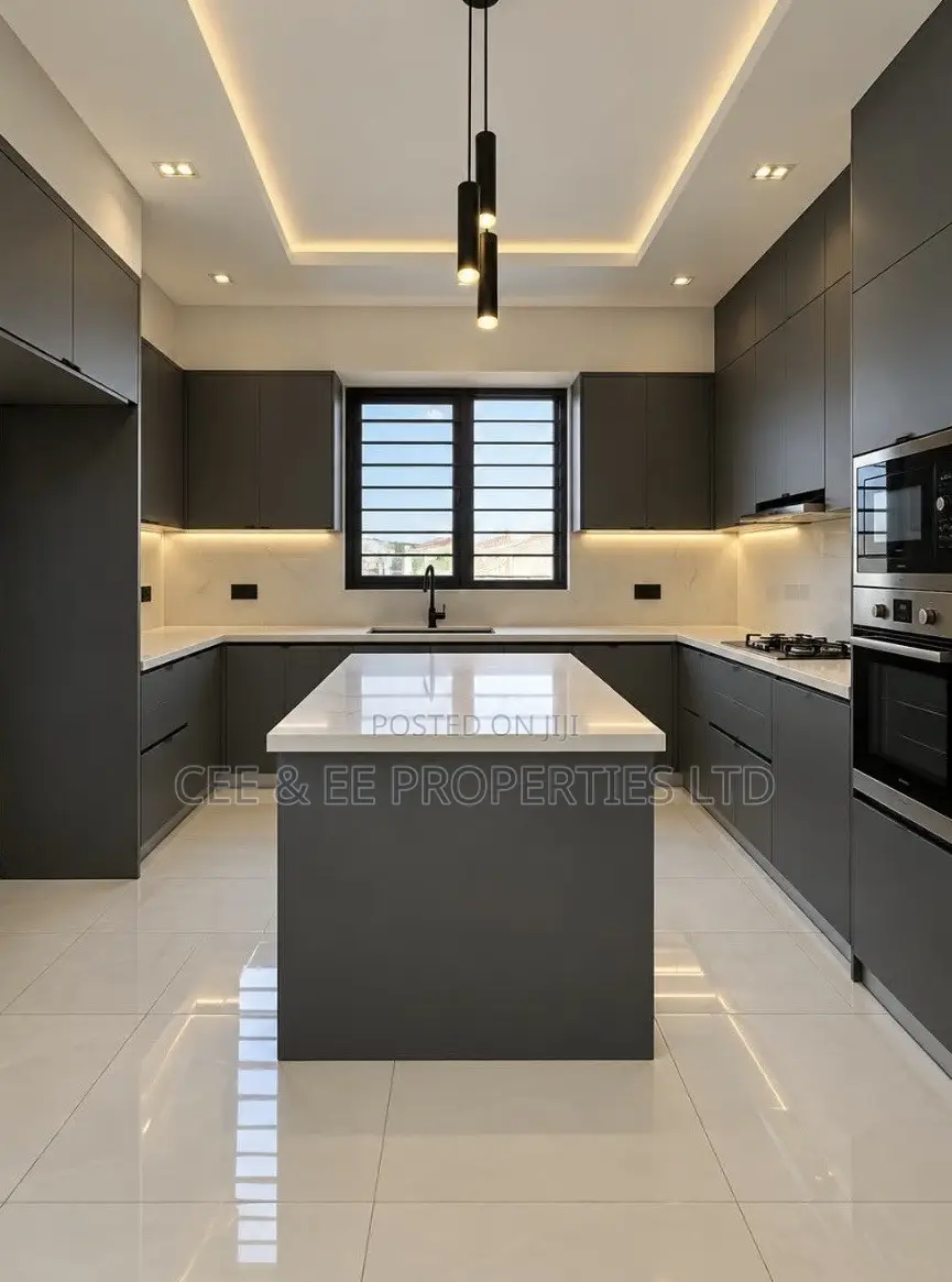 3bdrm Penthouse in Ikate for sale in Ikate
