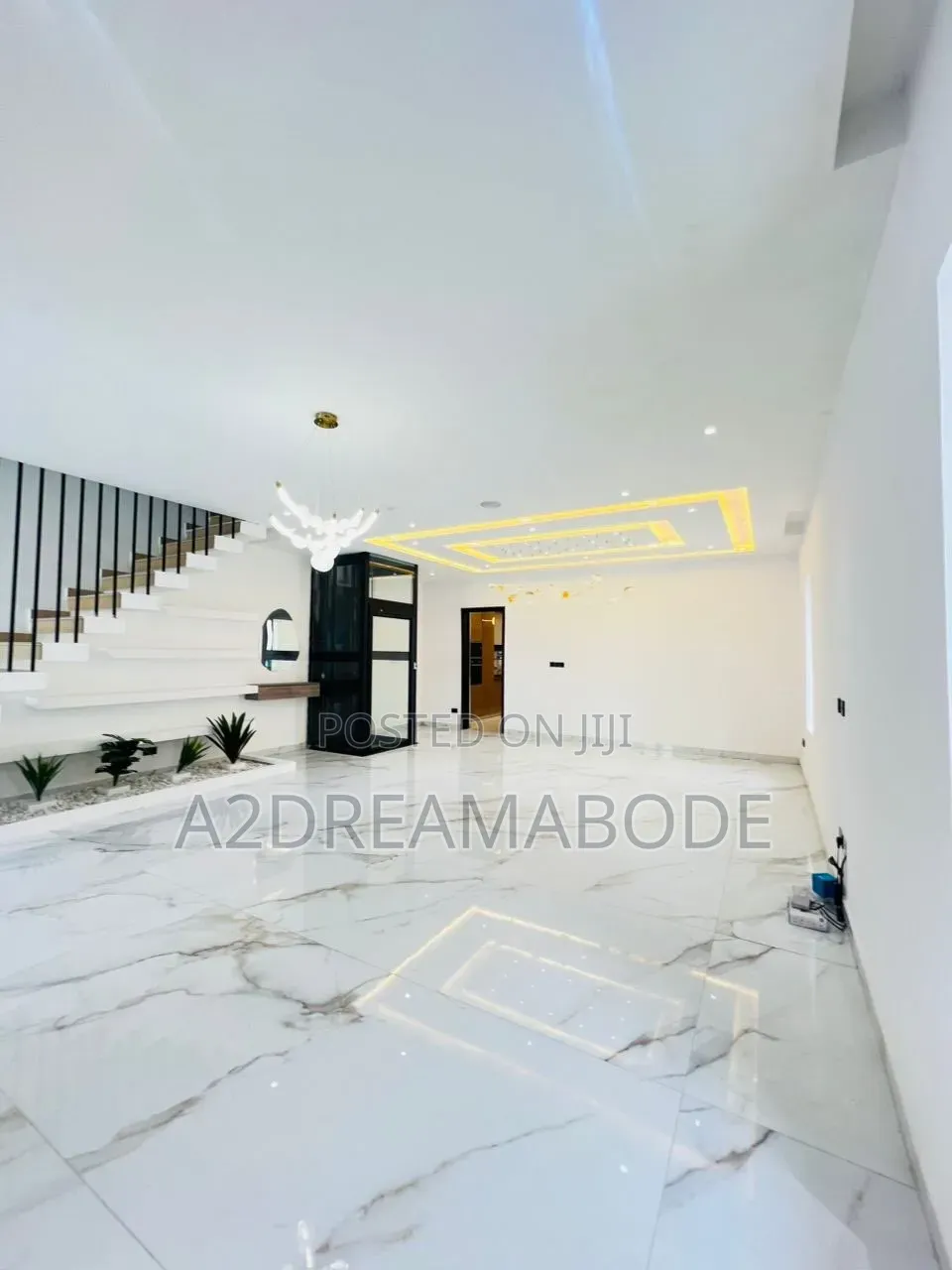 5bdrm Duplex in Cowrie Creek, Ikate for sale in Ikate