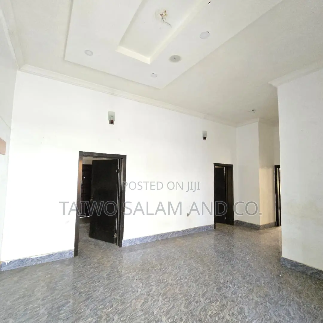 3bdrm Apartment in Bodija for rent in Bodija