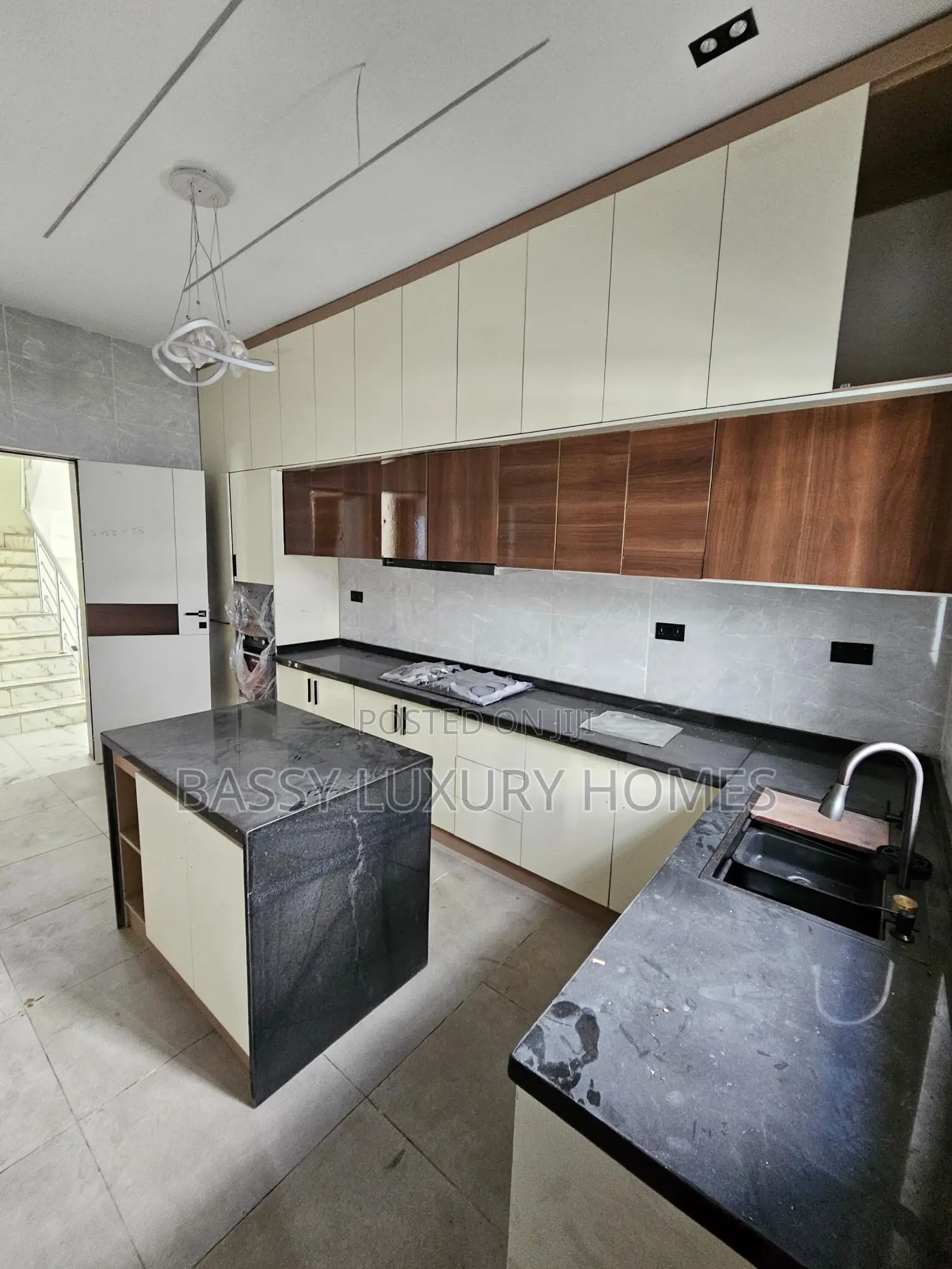 5bdrm Duplex in Lekki for sale in Lekki