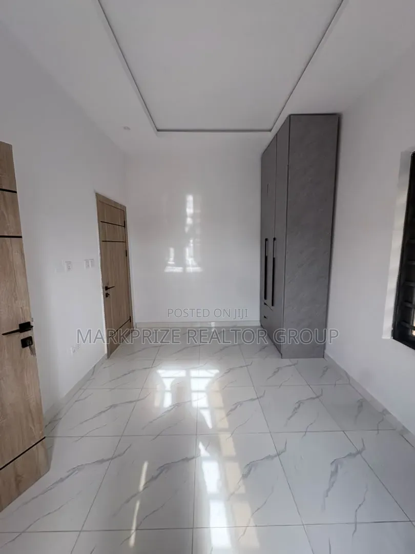 4bdrm Duplex in Chevron Drive Lekki for sale in Chevron