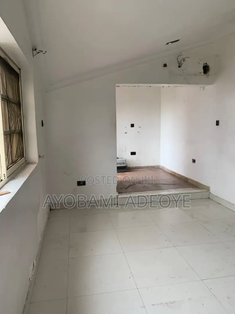 Studio Apartment in Lekki Phase 1 for rent in Lekki Phase 1