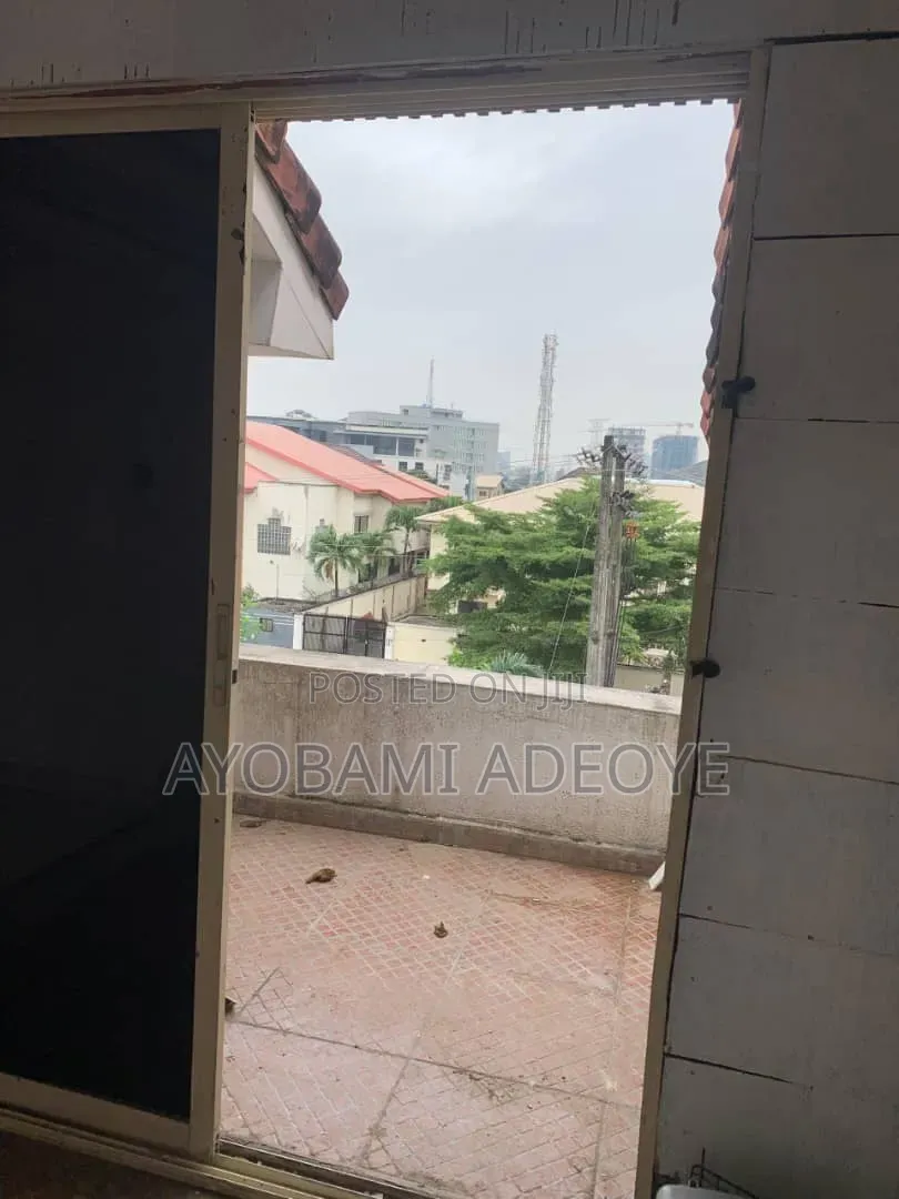 Studio Apartment in Lekki Phase 1 for rent in Lekki Phase 1