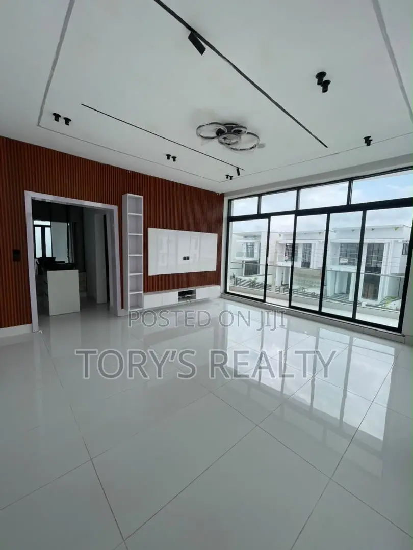 5bdrm Duplex in Ado / Ajah for sale in Ado / Ajah