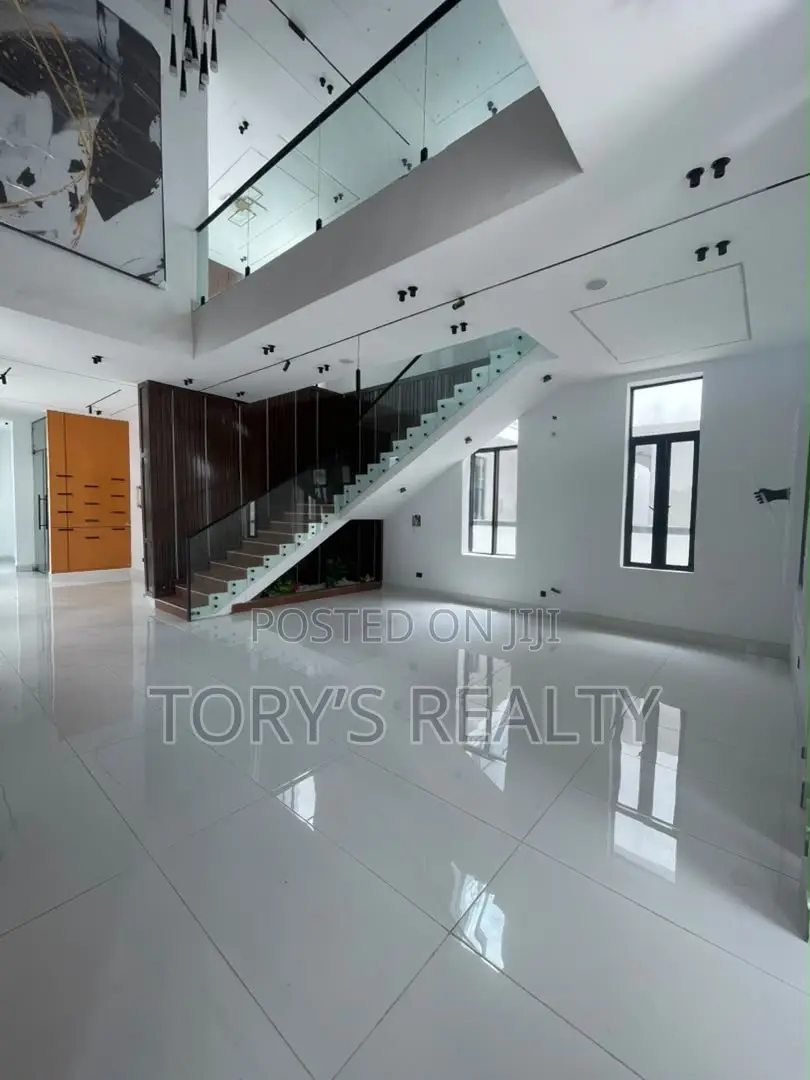 5bdrm Duplex in Ado / Ajah for sale in Ado / Ajah