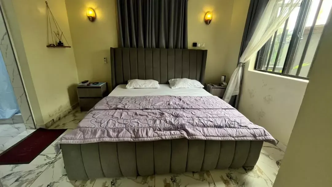Furnished 3bdrm Block of Flats in Dumo Amachree, Rumolumeni for rent in Rumolumeni