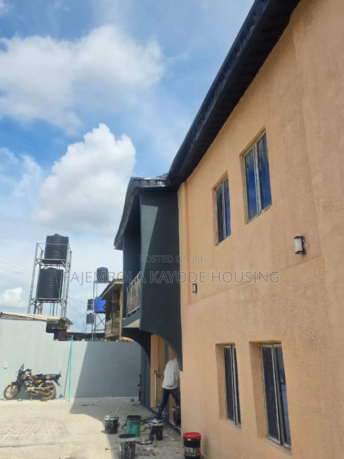 3bdrm Block of Flats in Oluwakeyin Estate, Alakia for sale in Alakia