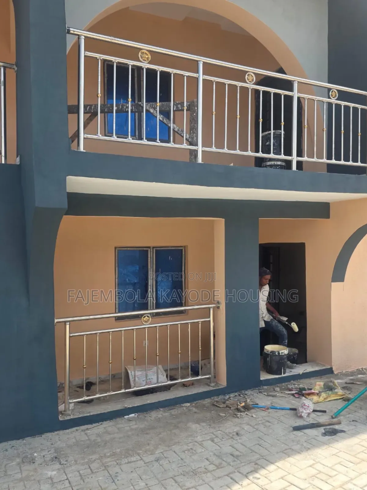 3bdrm Block of Flats in Oluwakeyin Estate, Alakia for sale in Alakia