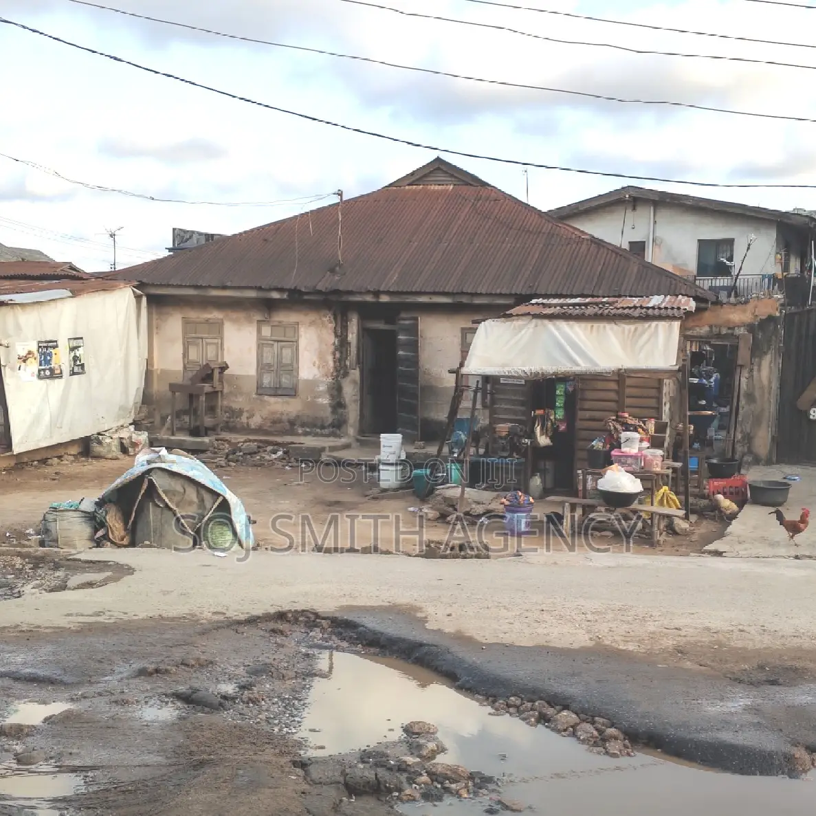 8bdrm Bungalow in Mushin for sale in Mushin