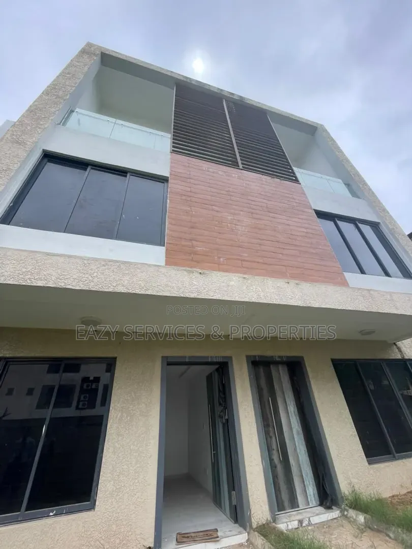 4bdrm Duplex in Seagate Estate, Ikate for rent in Ikate