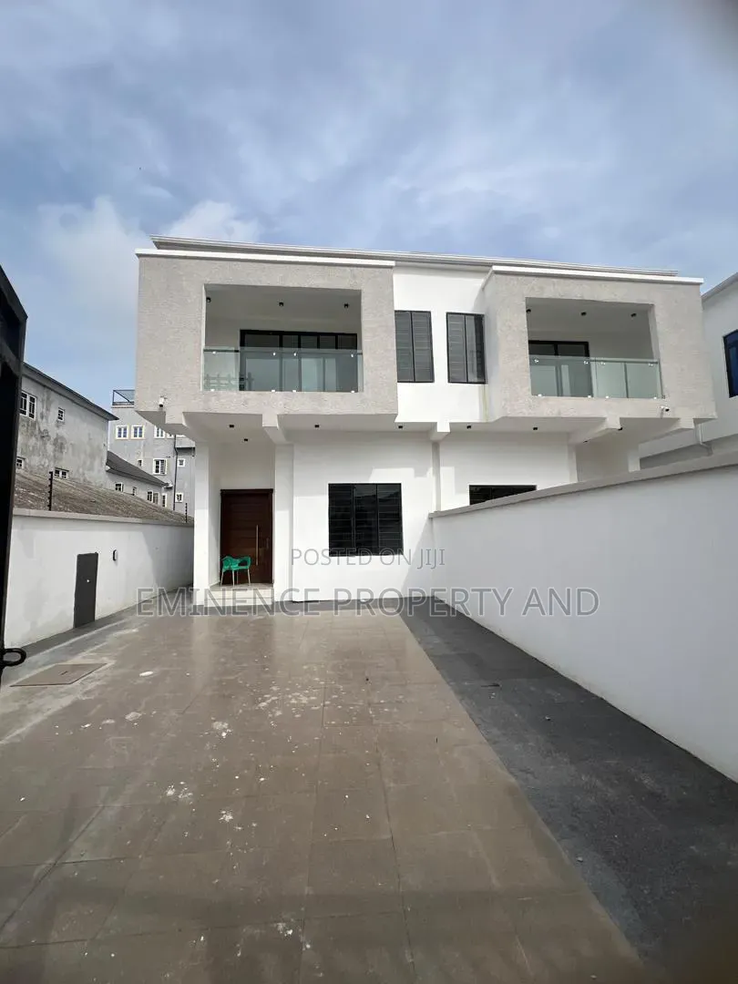 4bdrm Duplex in Ologolo for sale in Ologolo