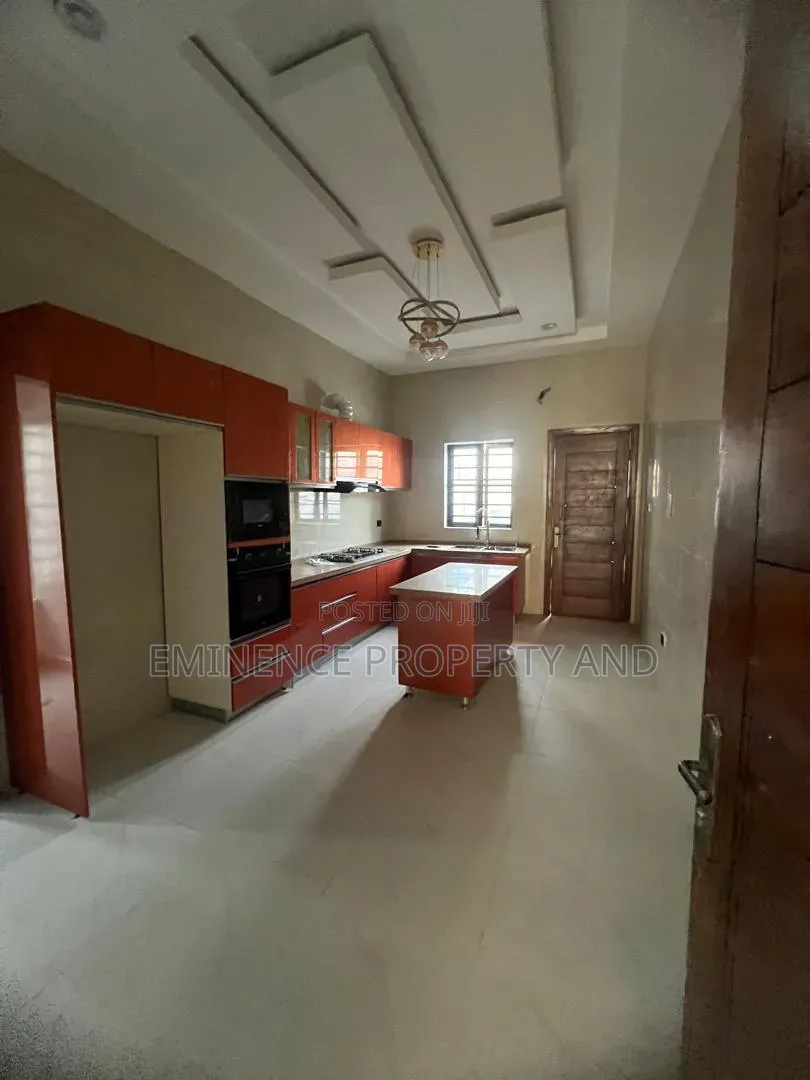 4bdrm Duplex in Ologolo for sale in Ologolo
