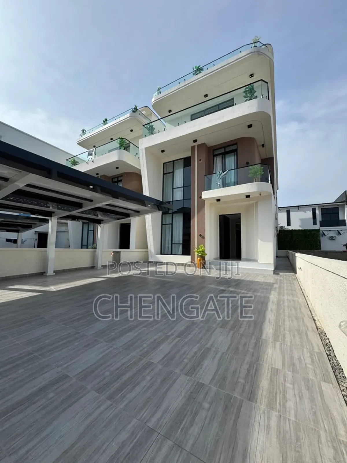 5bdrm Duplex in Lekki Expressway for sale in Lekki Expressway