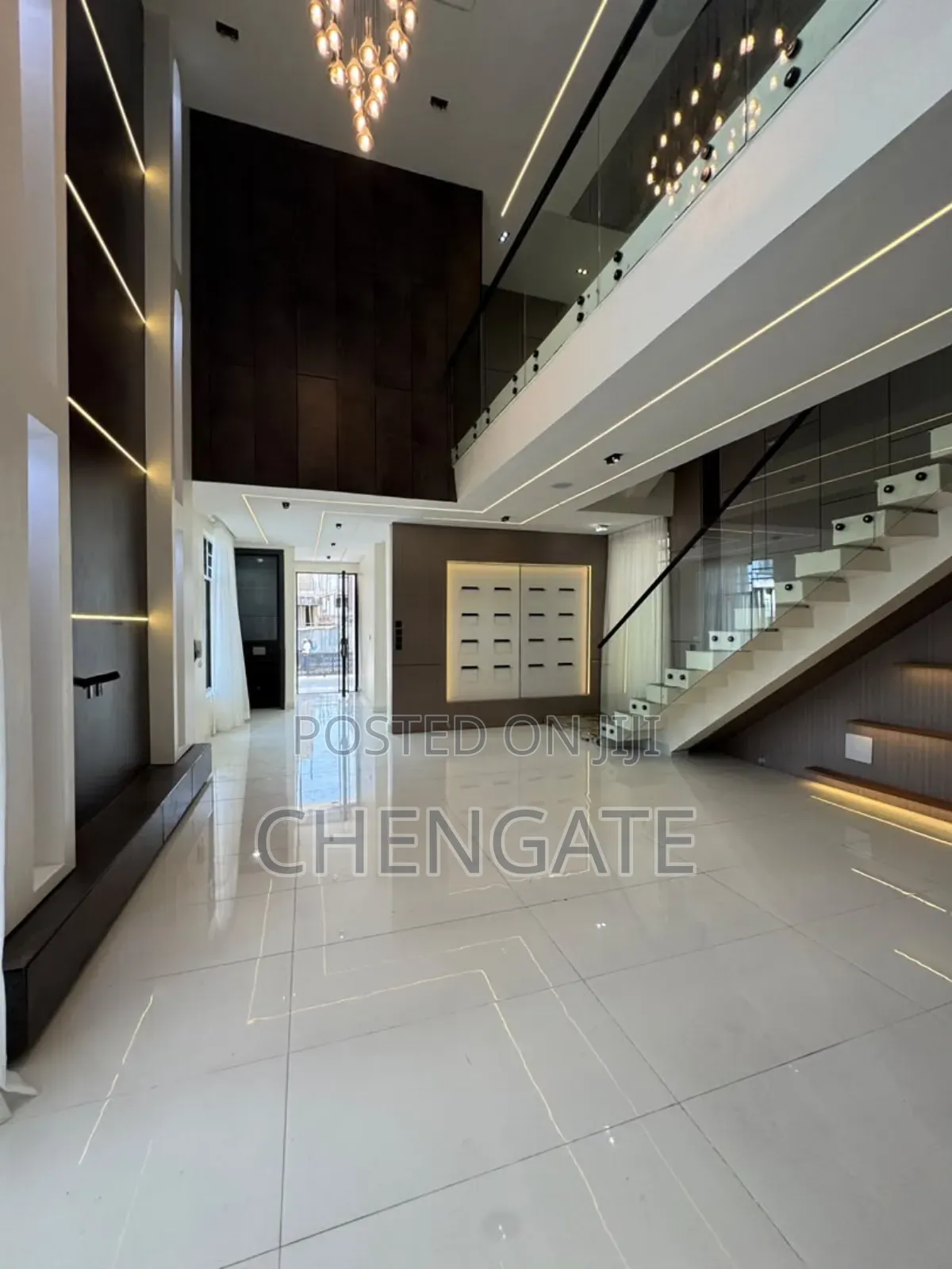 5bdrm Duplex in Lekki Expressway for sale in Lekki Expressway