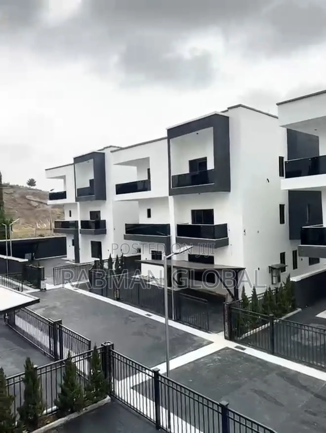 5bdrm Duplex in Katampe Extension for sale in Katampe Extension