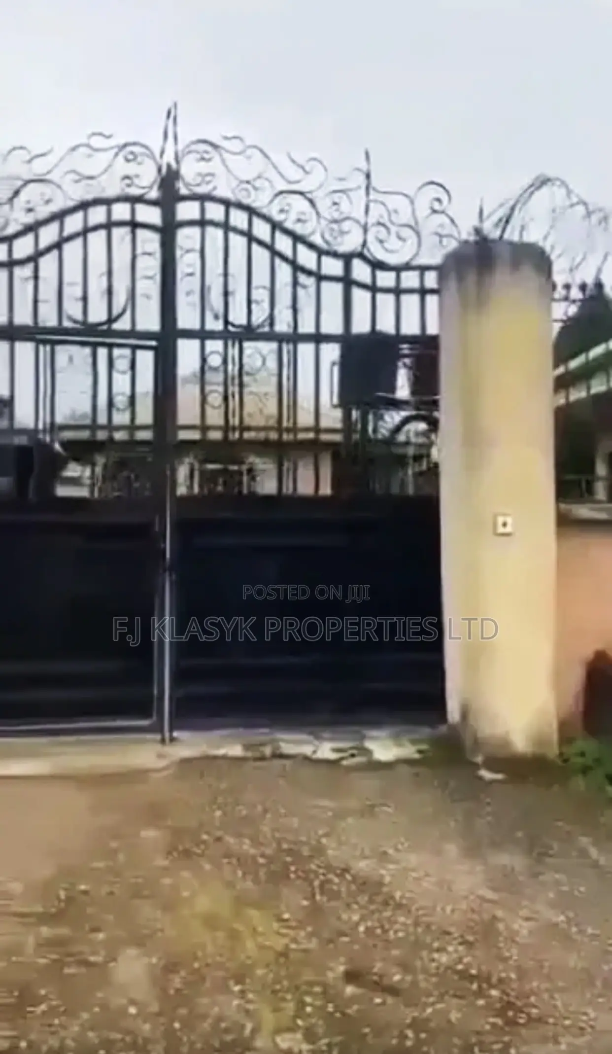 6bdrm Block of Flats in Benin City for sale in Benin City