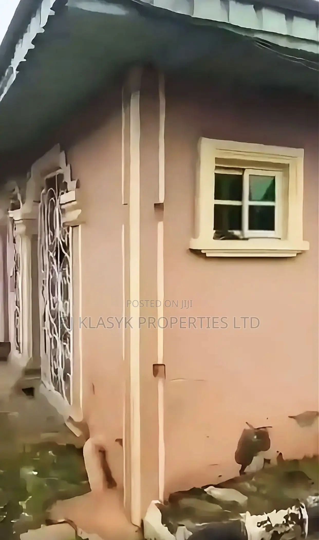 6bdrm Block of Flats in Benin City for sale in Benin City