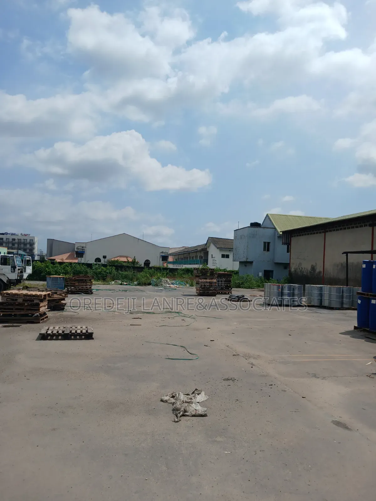 18,000sqm or 3 Units of 6,000sqm Property .N12bil Asking in Oba Akran