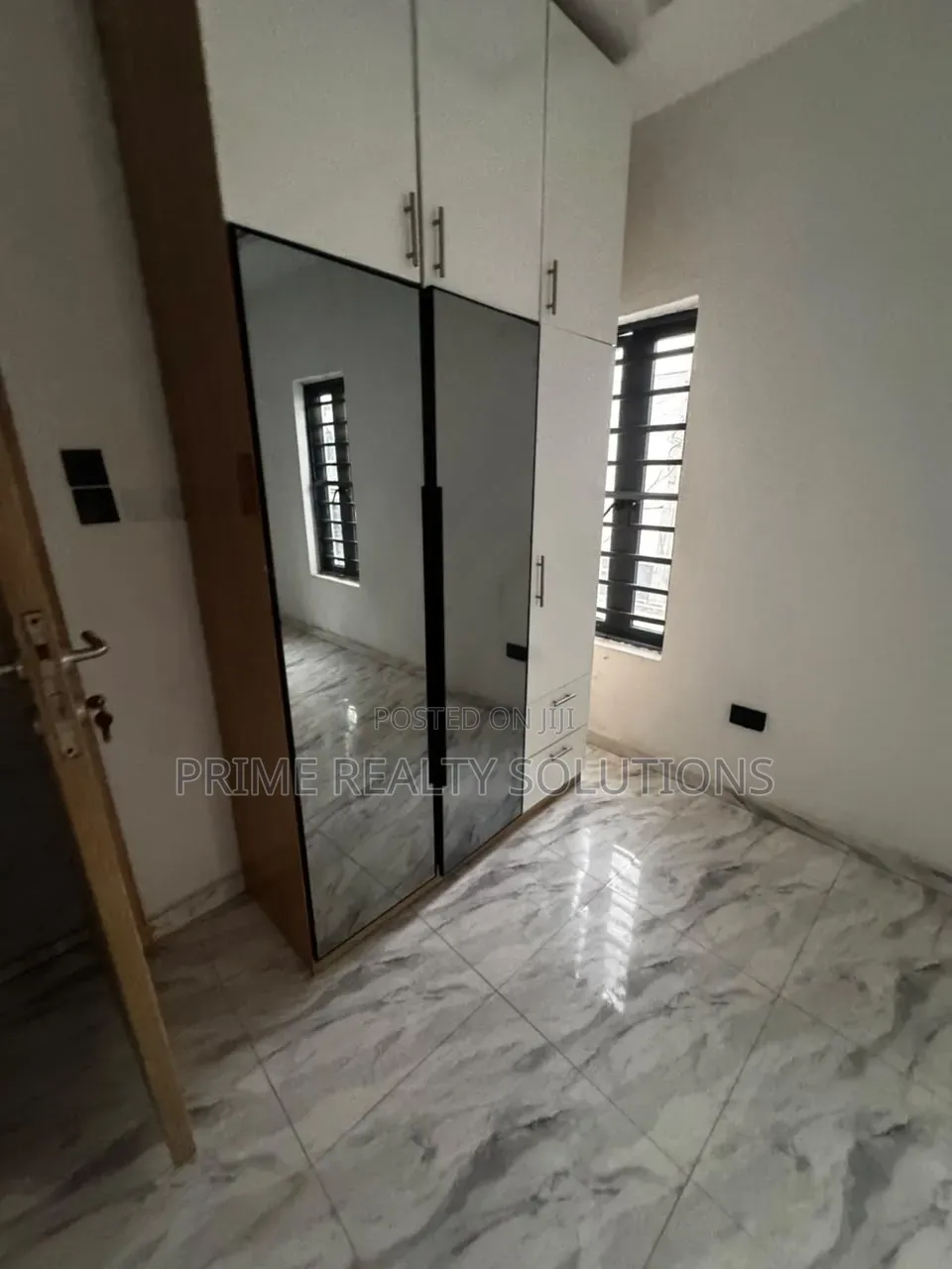 3bdrm Duplex in Ikota for rent in Ikota