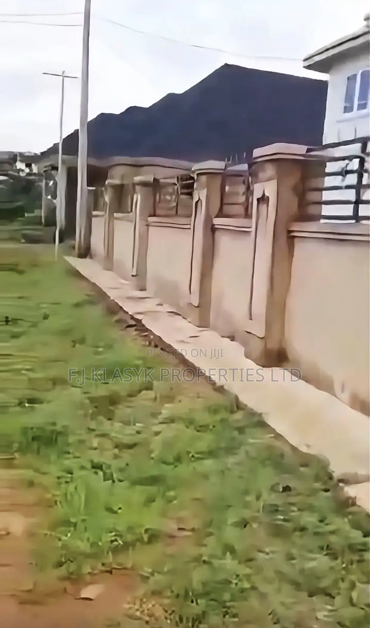 8bdrm Duplex in Benin City for sale in Benin City