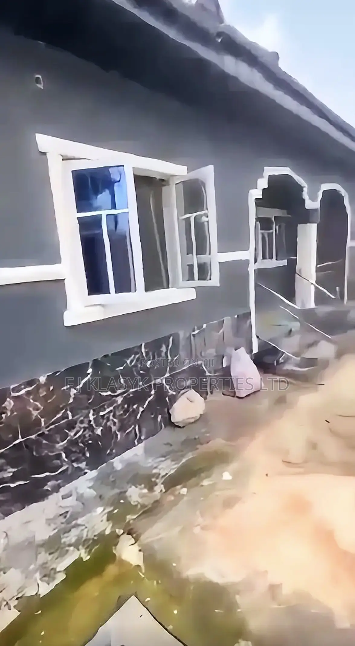 6bdrm Block of Flats in Benin City for sale in Benin City