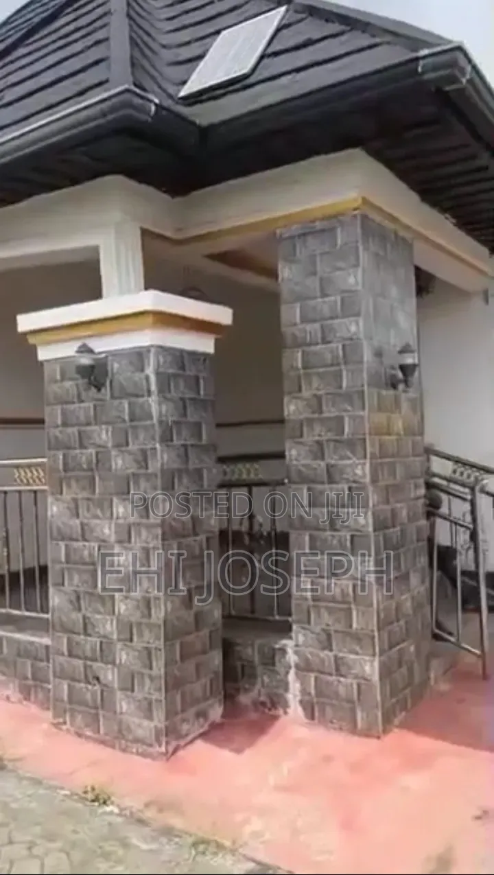 3bdrm Block of Flats in Benin City for sale in Benin City