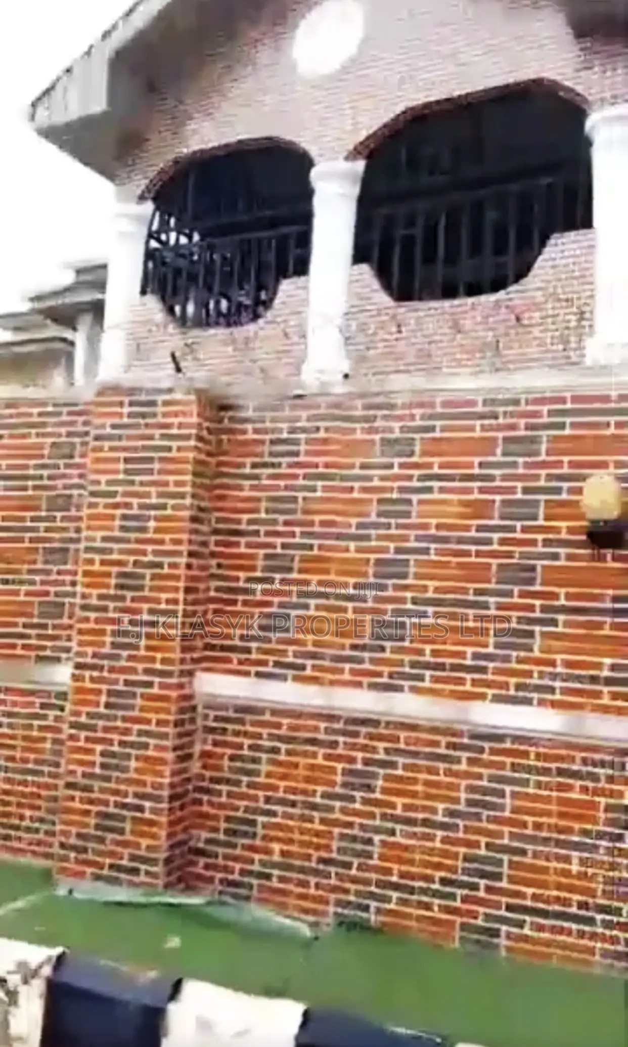12bdrm Block of Flats in Benin City for sale in Benin City