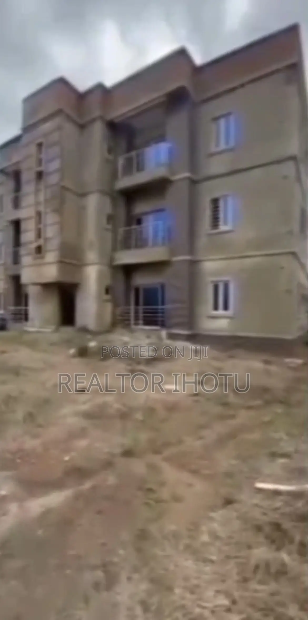 2bdrm Block of Flats in Zone B for sale in Zone B