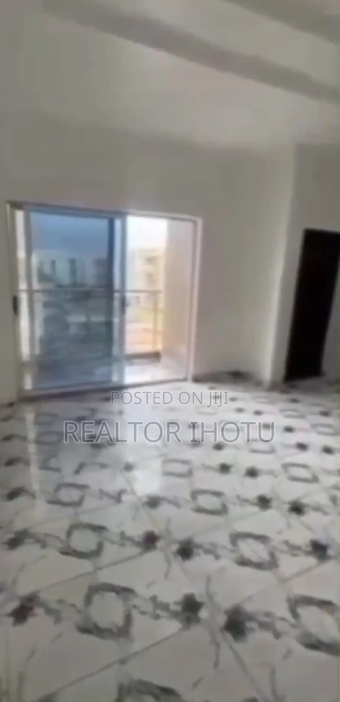 2bdrm Block of Flats in Zone B for sale in Zone B