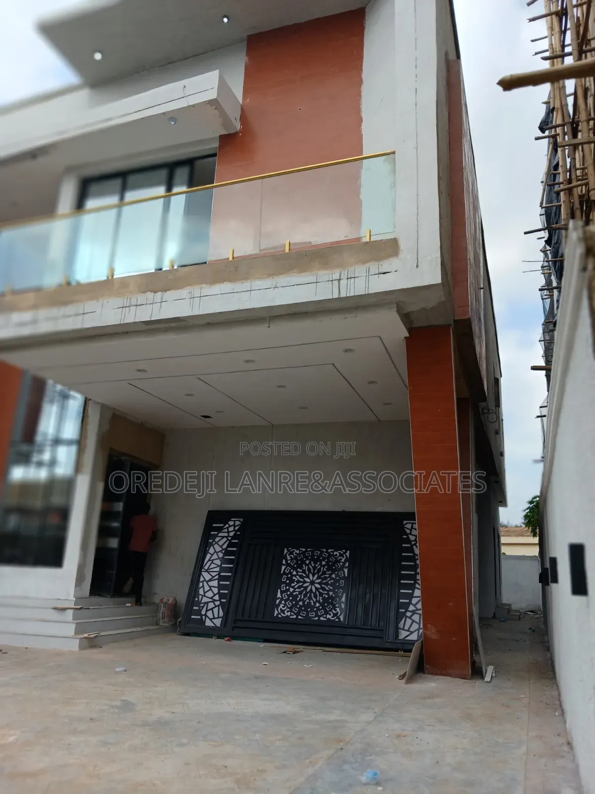 5bdrm Duplex in Clay Bustop Estate, Oregun for sale in Oregun