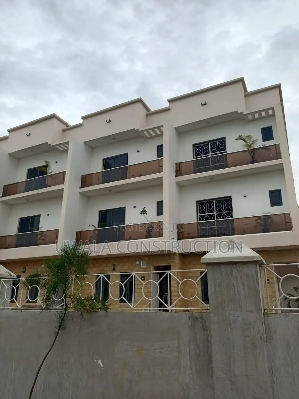 4bdrm Duplex in Jahi for sale in Jahi