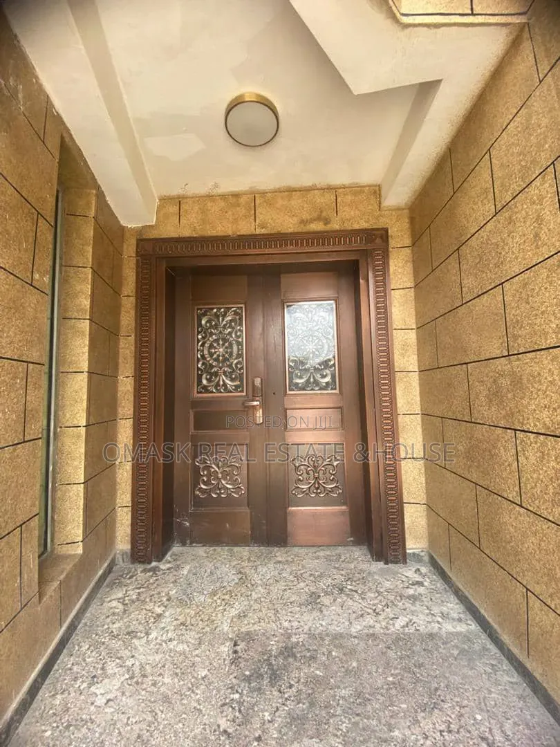 4bdrm House in Banana Island for sale in Banana Island